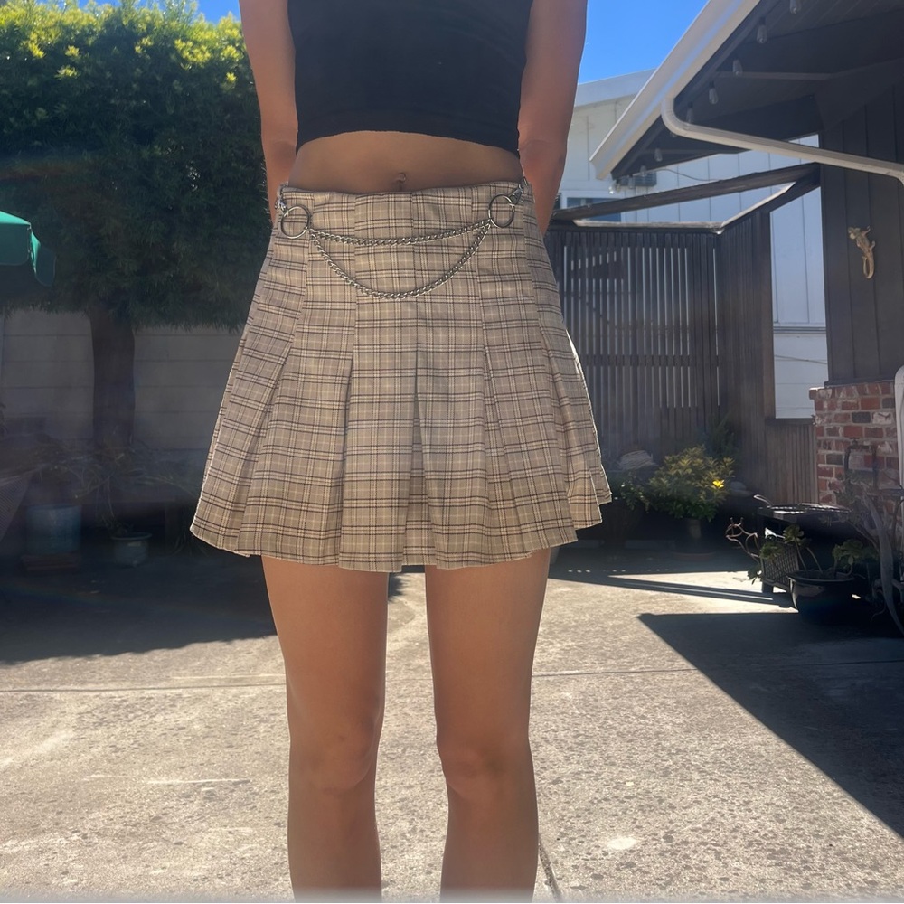 Cream / tan / pink Plaid Mini Skirt with a chain belt detail